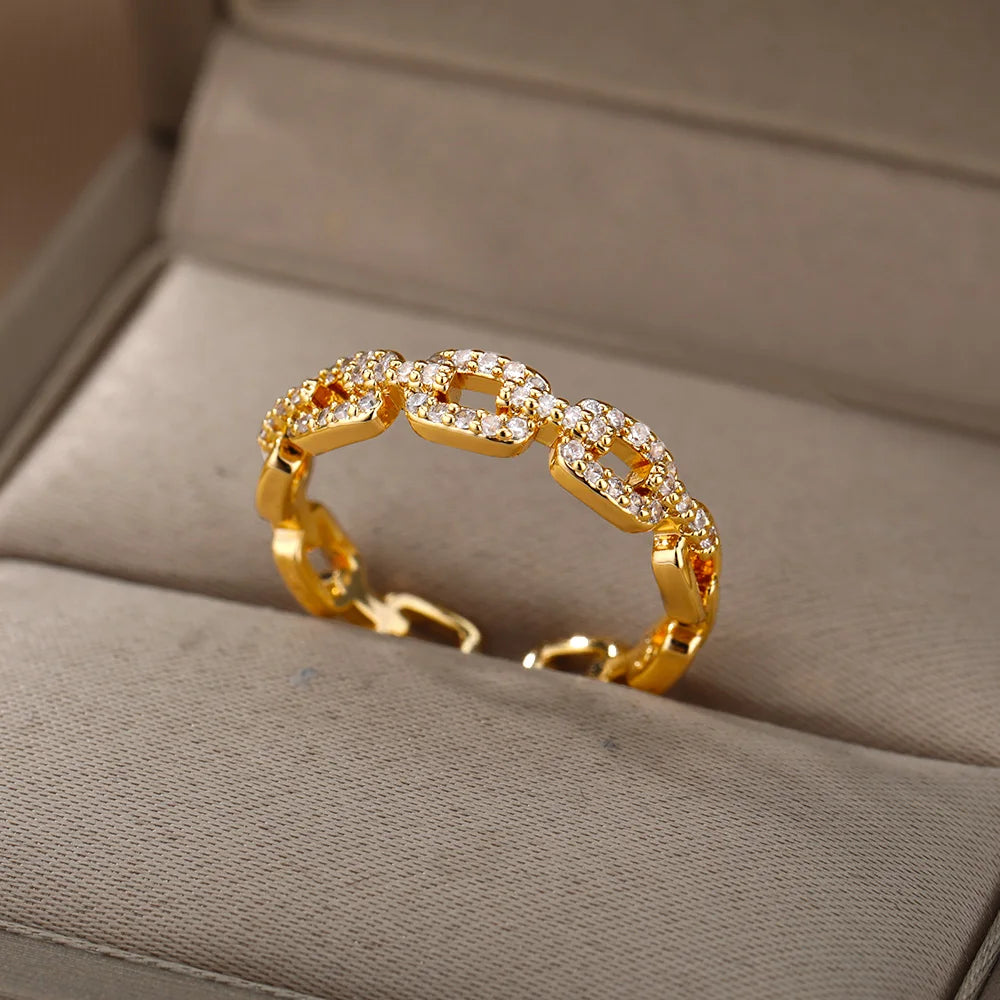 Twisté 
 Classic Zircon  Chain Rings