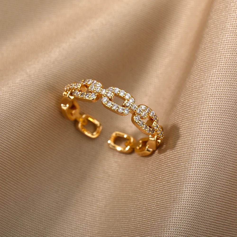 Twisté 
 Classic Zircon  Chain Rings