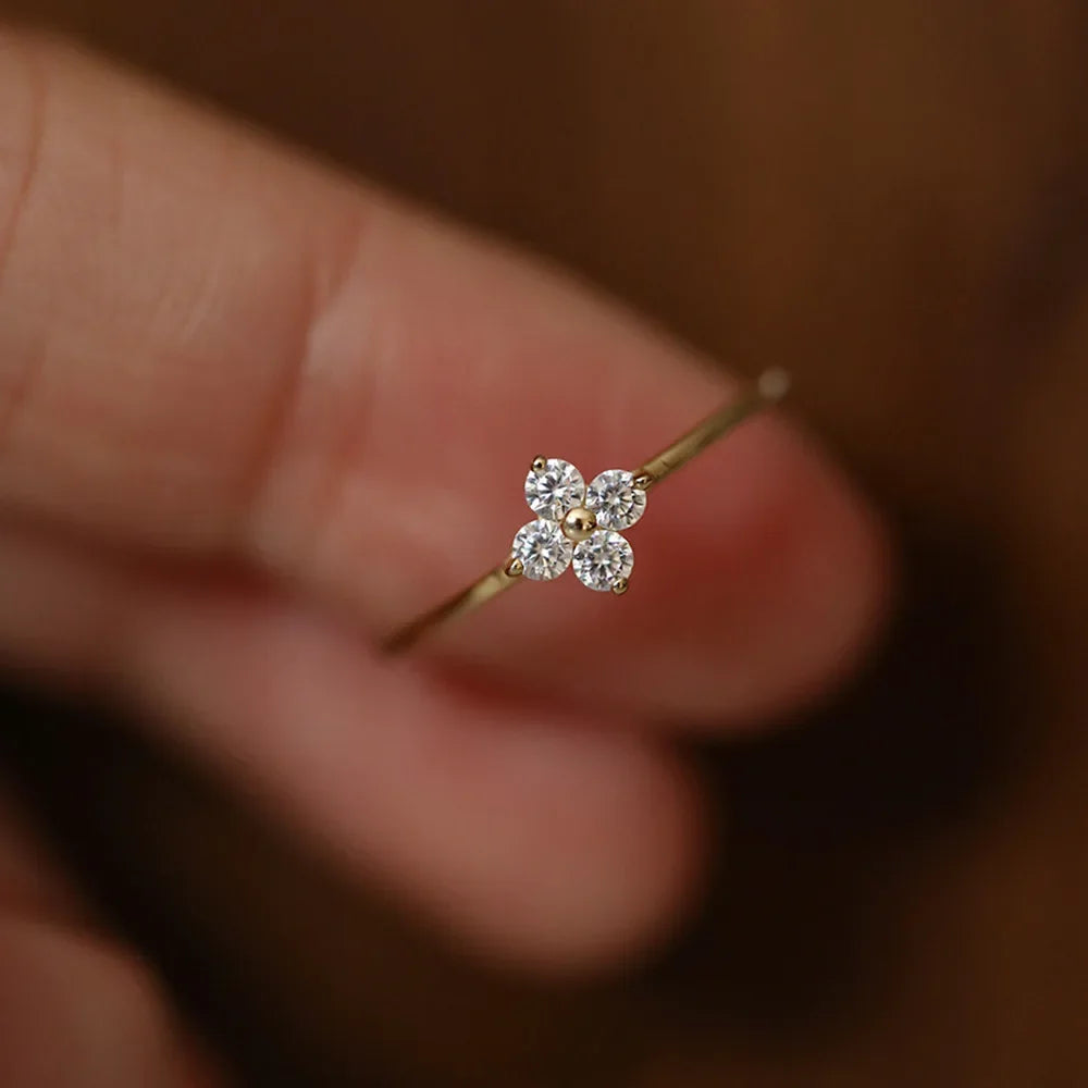 925 Thai Silver Inlaid Four Leaves Clover Zirconia Flower Ring for Women Simple Elegant
