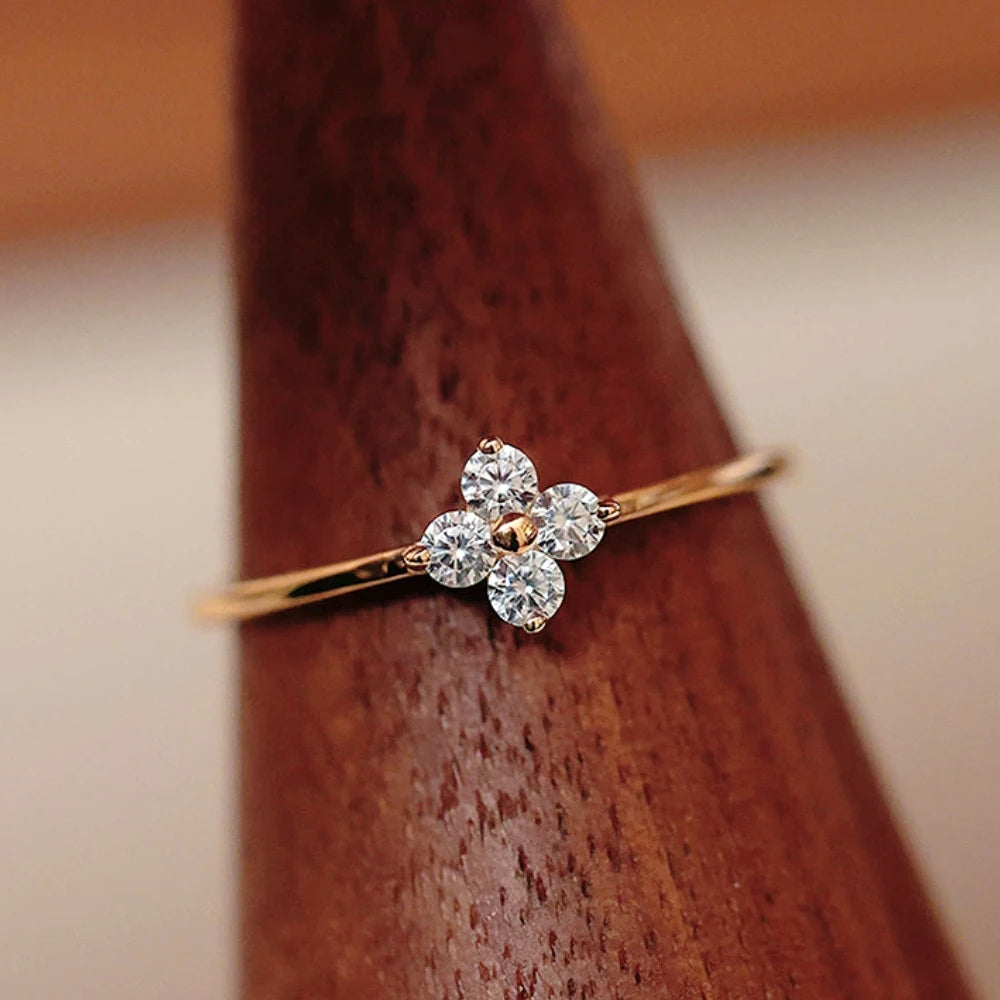 925 Thai Silver Inlaid Four Leaves Clover Zirconia Flower Ring for Women Simple Elegant