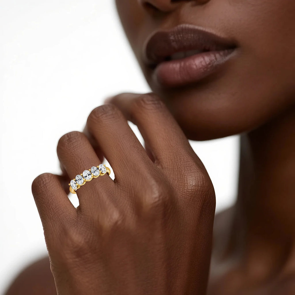 14K Gold Oval Spark Ring