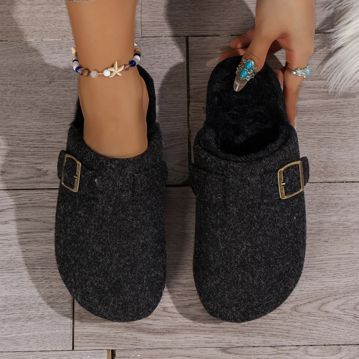 Women's Winter Casual Soft Comfortable Warm Anti-Slip Slip-On Plush Slippers Covered Toe Home Slippers