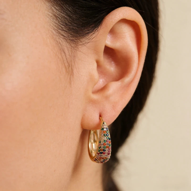 Luxurious Colored Synthetic Zirconia Inlaid Fashion Hoop Earrings for Women