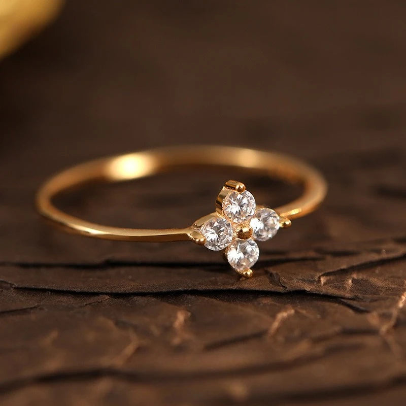925 Thai Silver Inlaid Four Leaves Clover Zirconia Flower Ring for Women Simple Elegant